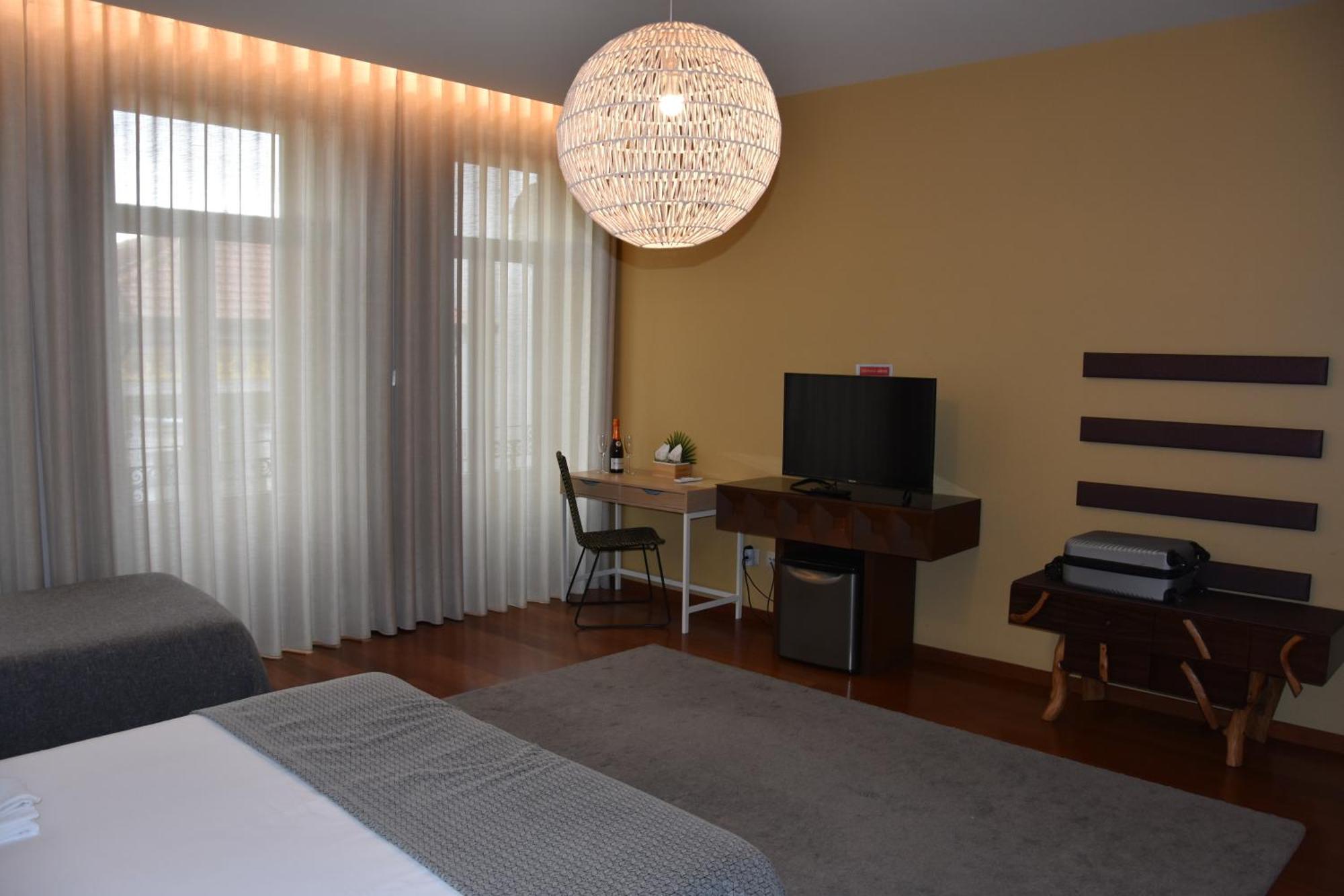 Gr Suites Porto Bagian luar foto