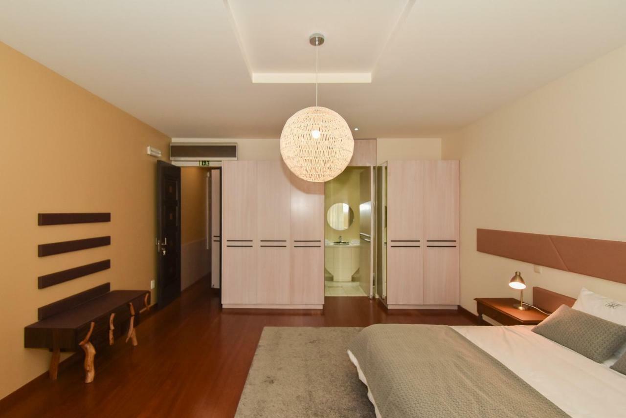 Gr Suites Porto Bagian luar foto
