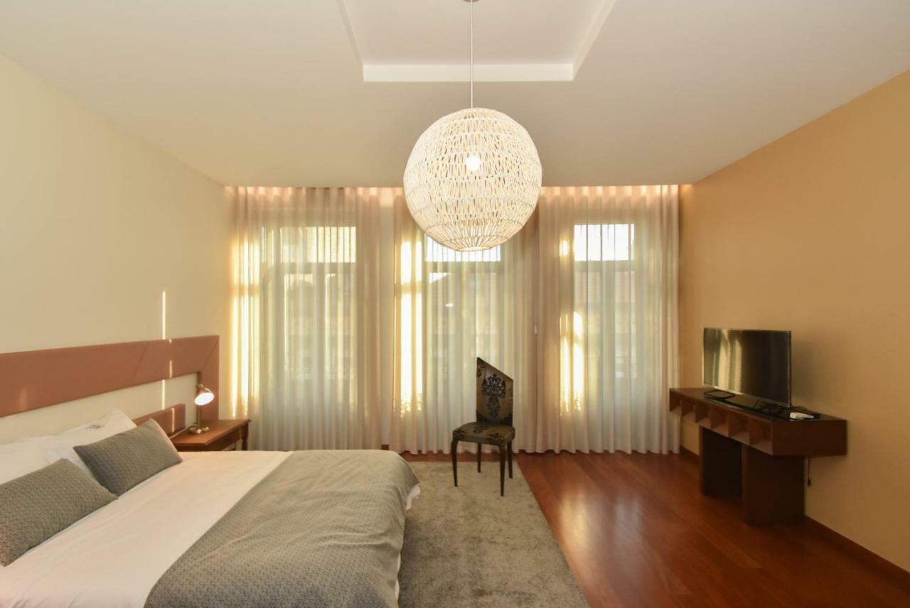 Gr Suites Porto Bagian luar foto